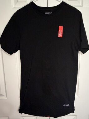 Vivint Black Tall Short Sleeve Crew Neck T-Shirt with Red Chest Tag